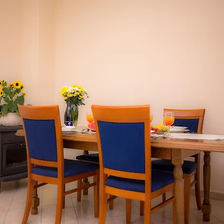 Dalmatina Apartment *