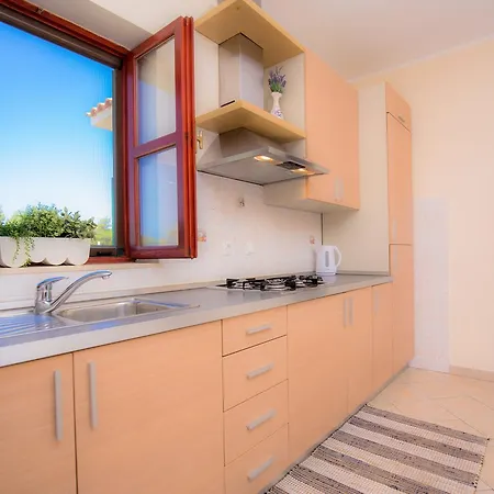 Dalmatina Apartment *