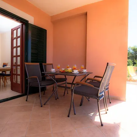Apartment Dalmatina
