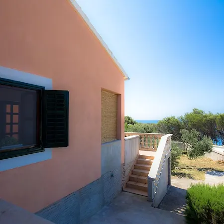 Apartment Dalmatina